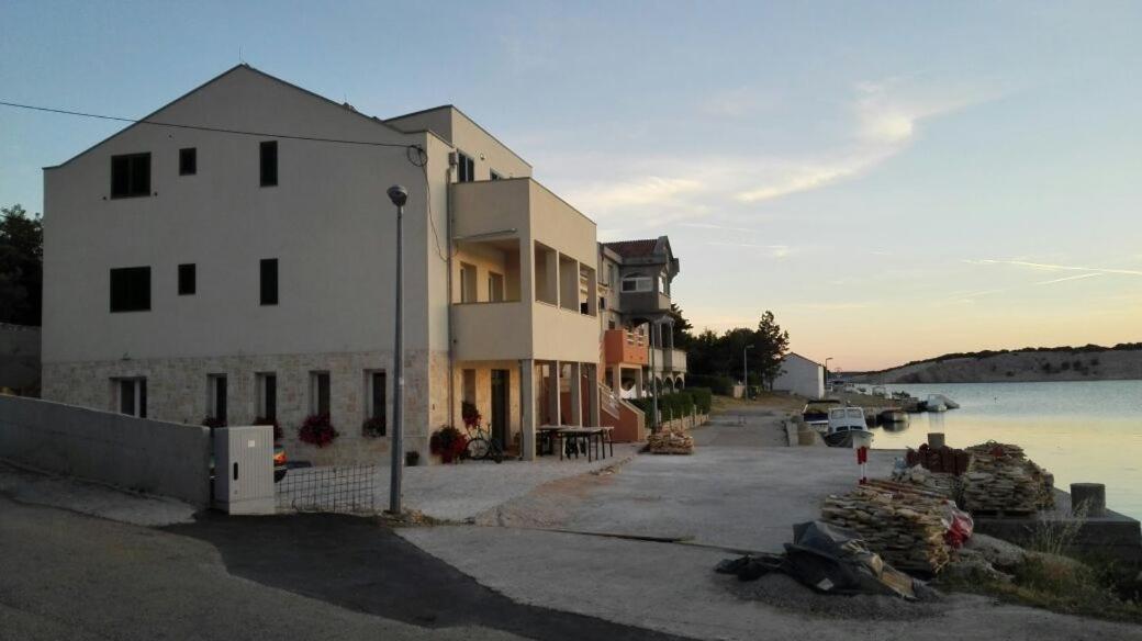 Apartments By The Sea Simuni, Pag - 18386 コラン エクステリア 写真