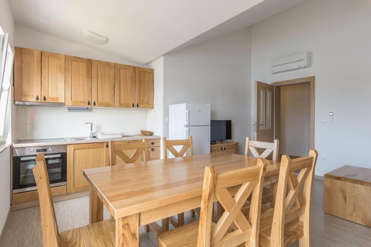 Apartments By The Sea Simuni, Pag - 18386 コラン エクステリア 写真