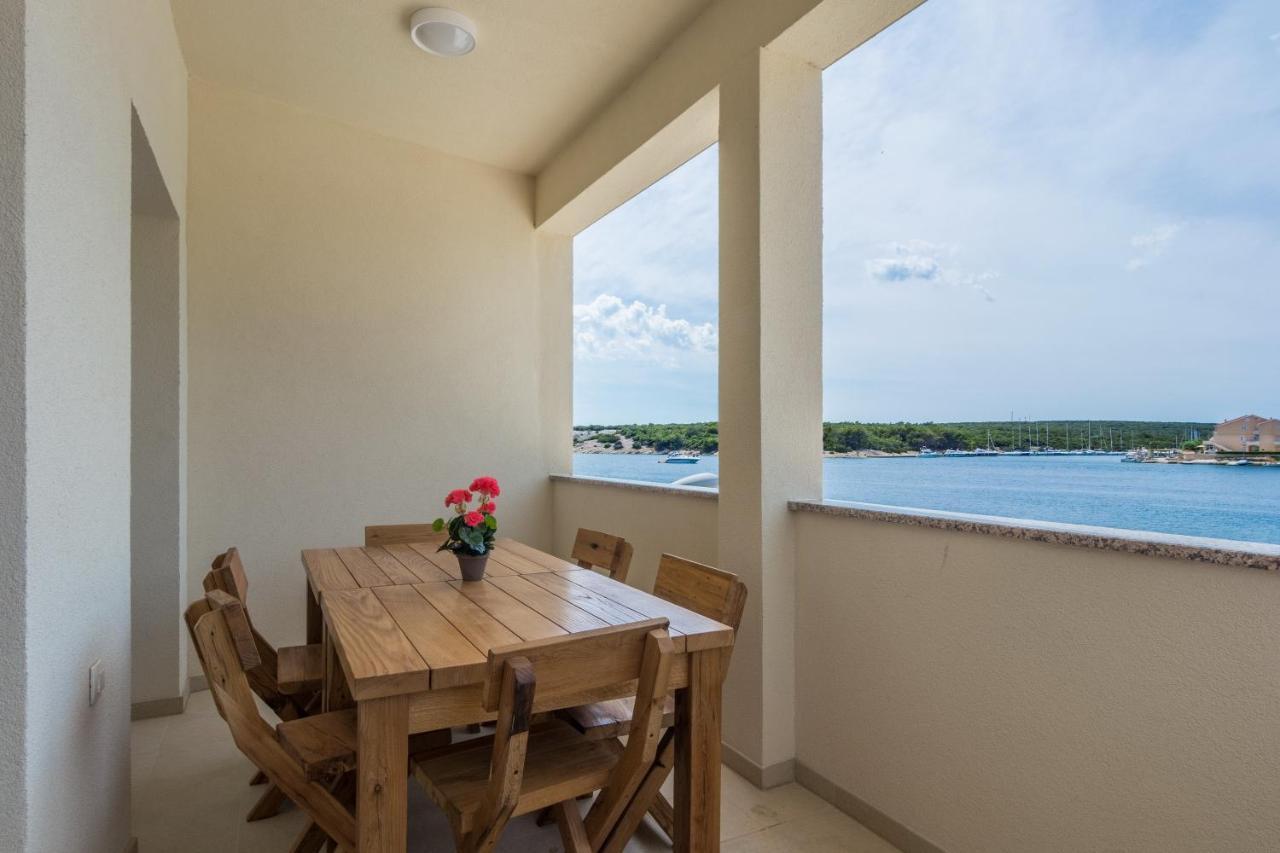 Apartments By The Sea Simuni, Pag - 18386 コラン エクステリア 写真